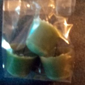 Custom made fragrance candles